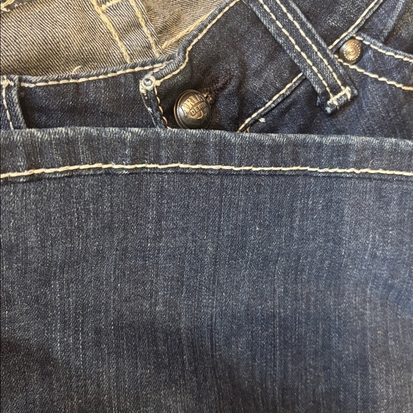 Ariat Women's Dark Blue Straight Leg Jeans 31S (adjustments) - Picture 4 of 7